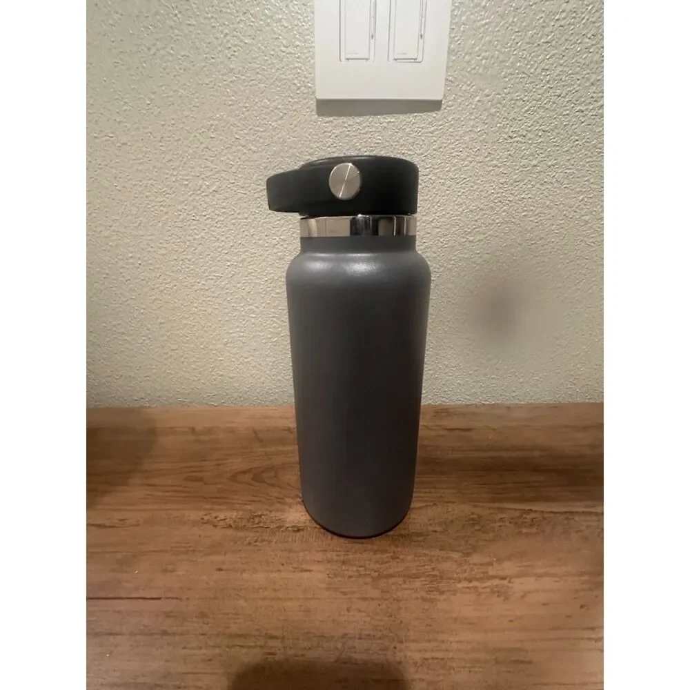 Hydro Flask Water Bottle - Standard Mouth Flex Cap - Grey 32oz